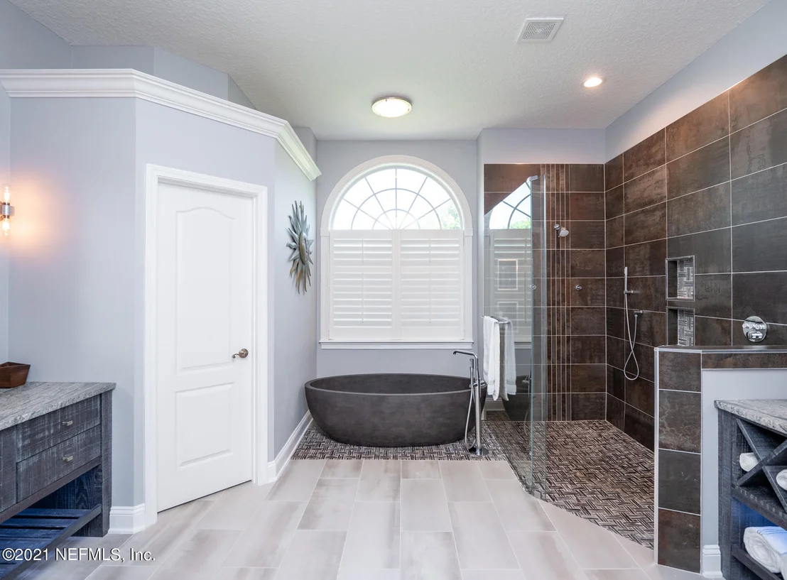 Photo of 349 SUMMERSET Drive
