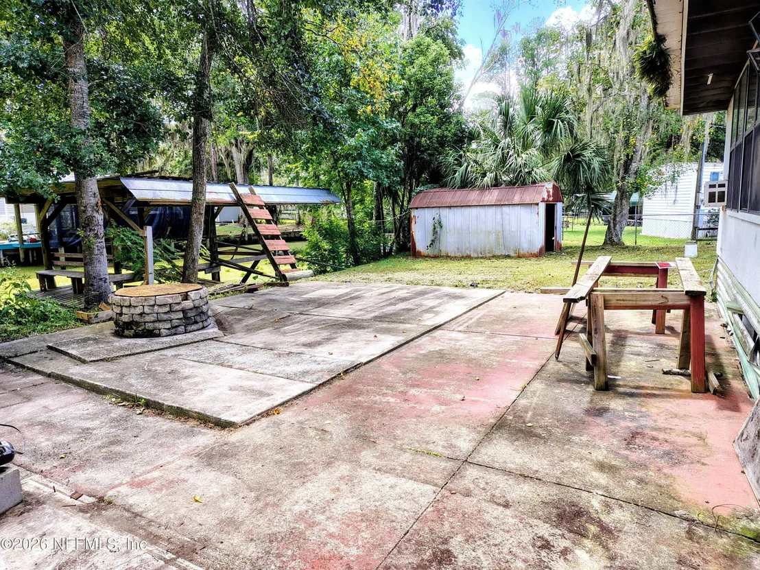 Photo of 117 BREEZEWOOD Circle