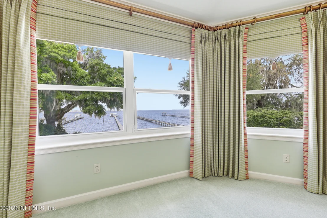 Photo of 2957 FOREST Circle