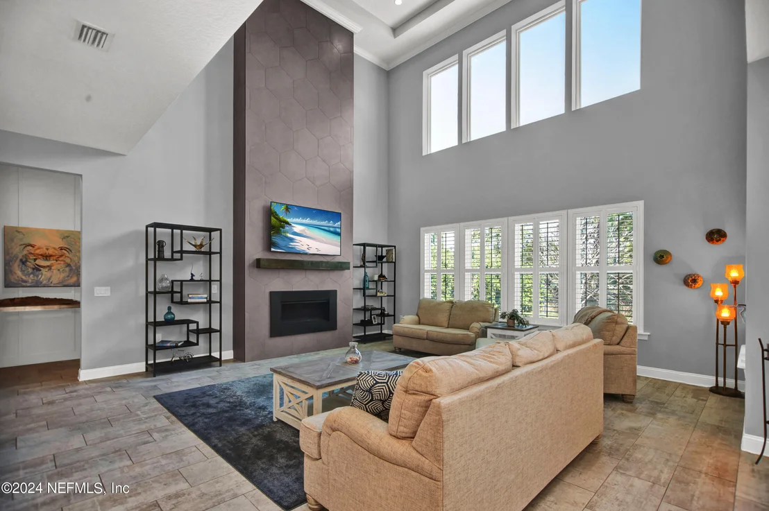 Photo of 10152 SILVERBROOK Trail
