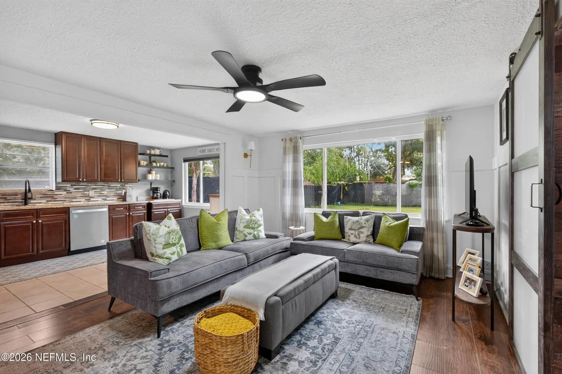 Photo of 3048 LORMAN Drive