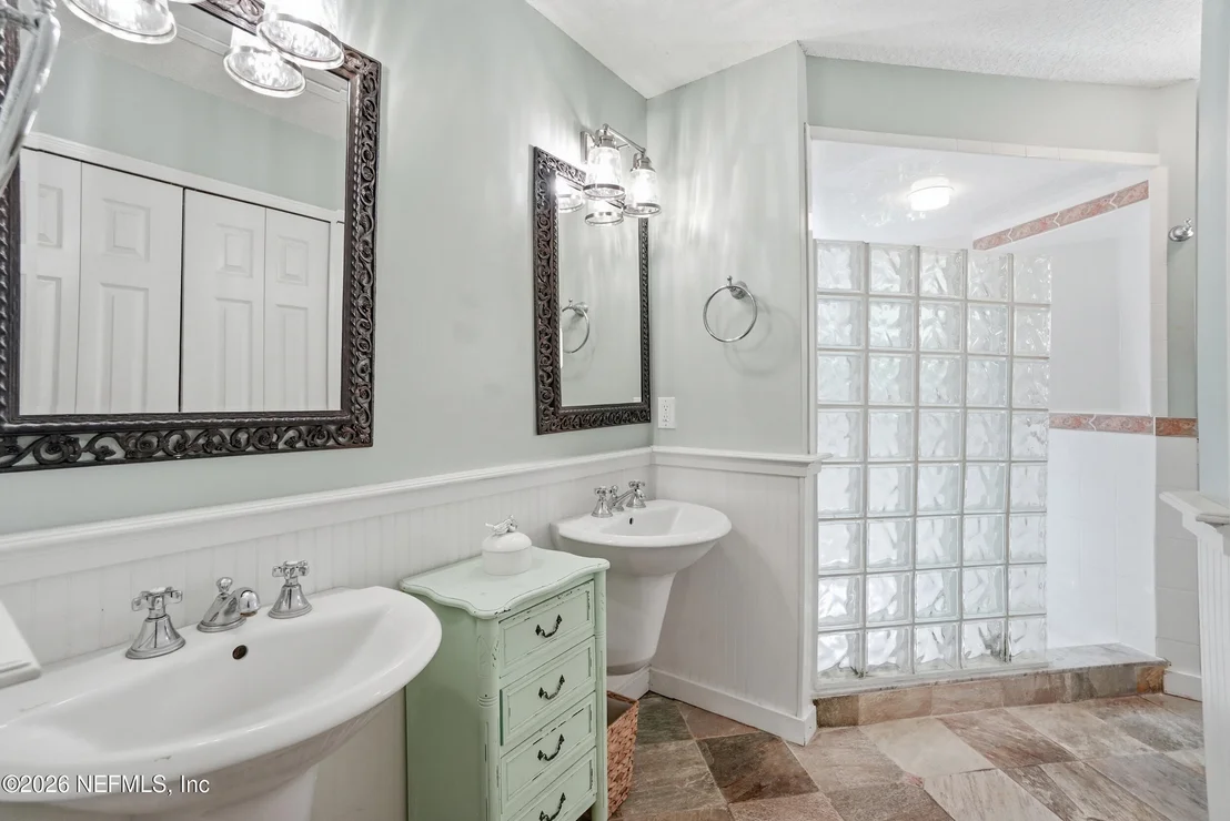 Photo of 136 TURTLE BAY Lane