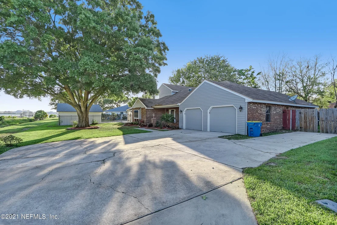 Photo of 5221 RIVER PARK Drive