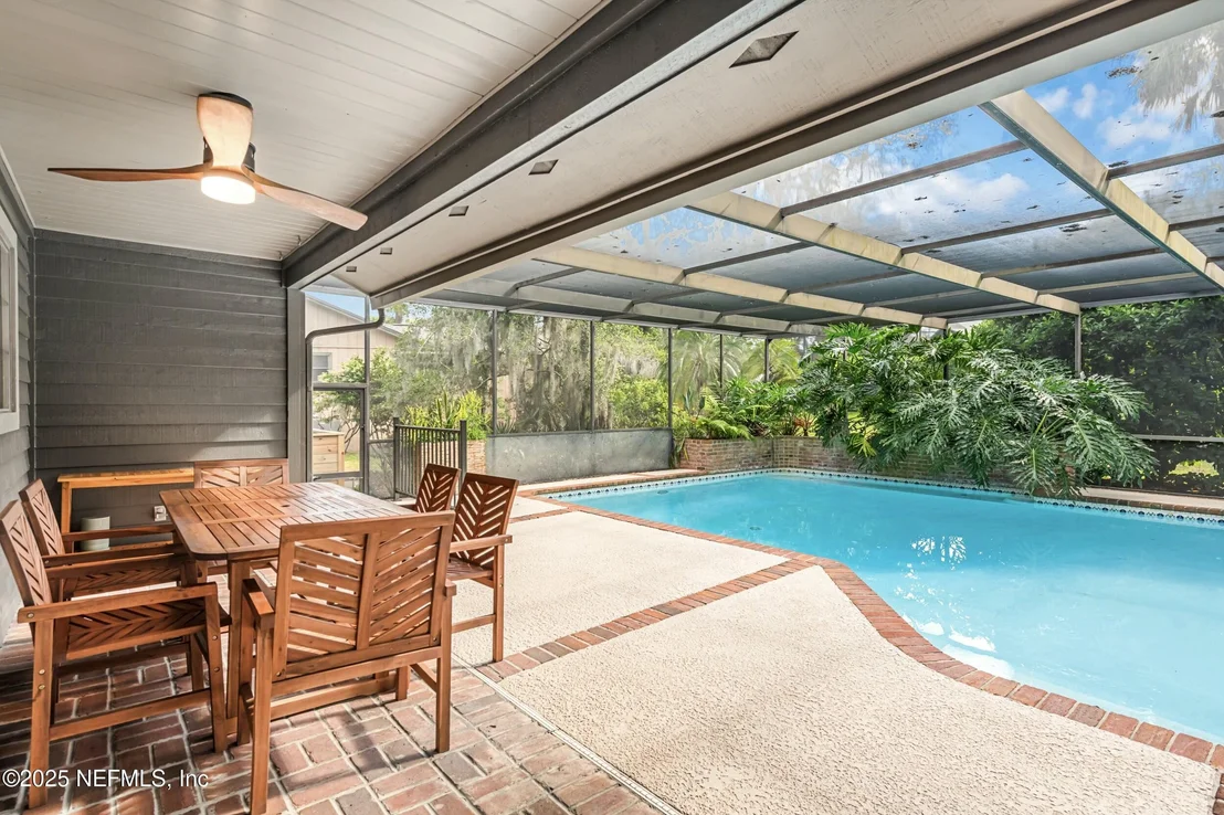 Photo of 4944 MARINERS POINT Drive