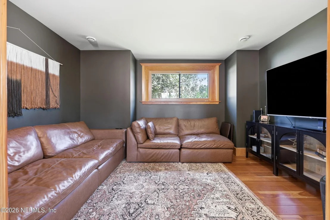 Photo of 6620 SOLOMON Road