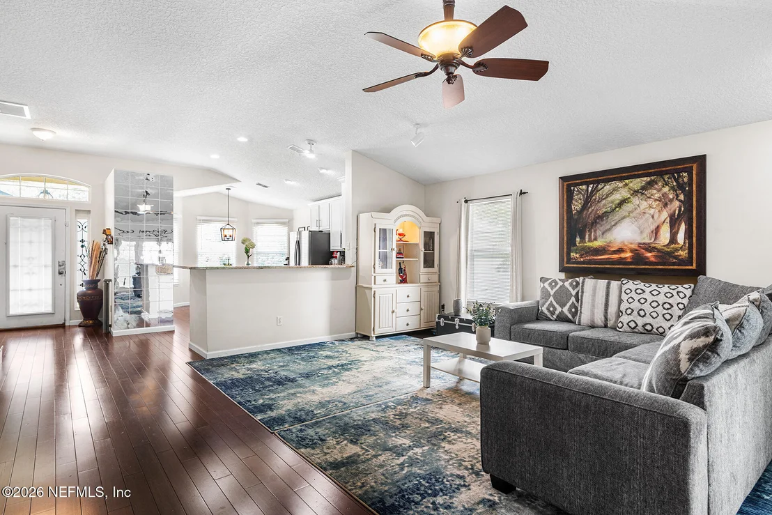 Photo of 204 CONNER Court
