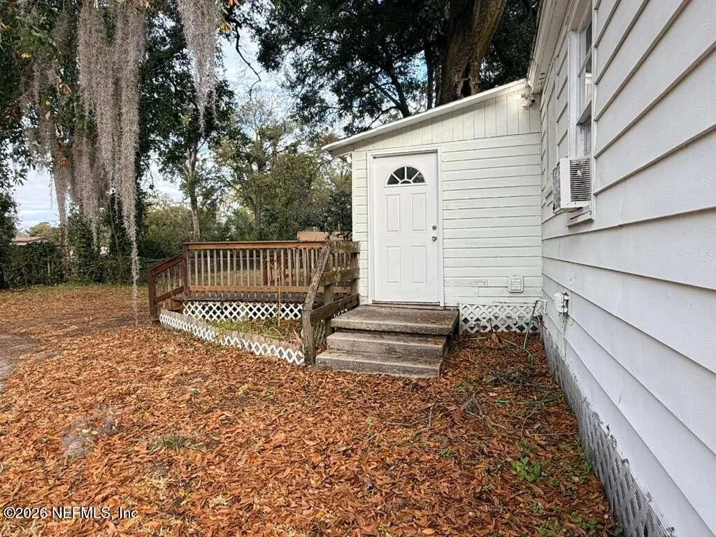 Photo of 862 BUNKER HILL Boulevard