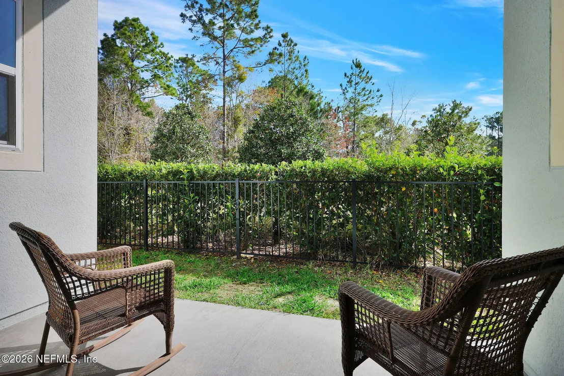 Photo of 62 BROADLEAF Lane