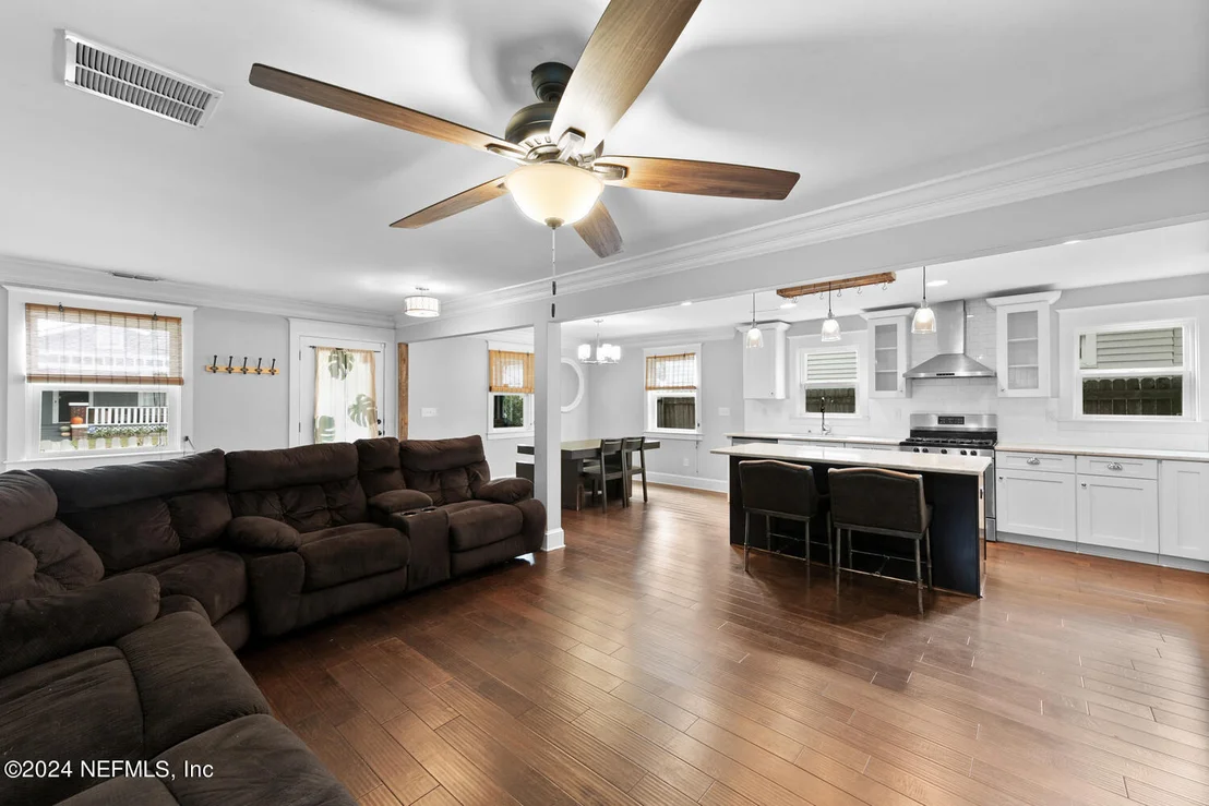 Photo of 1308 SYDNEY Place