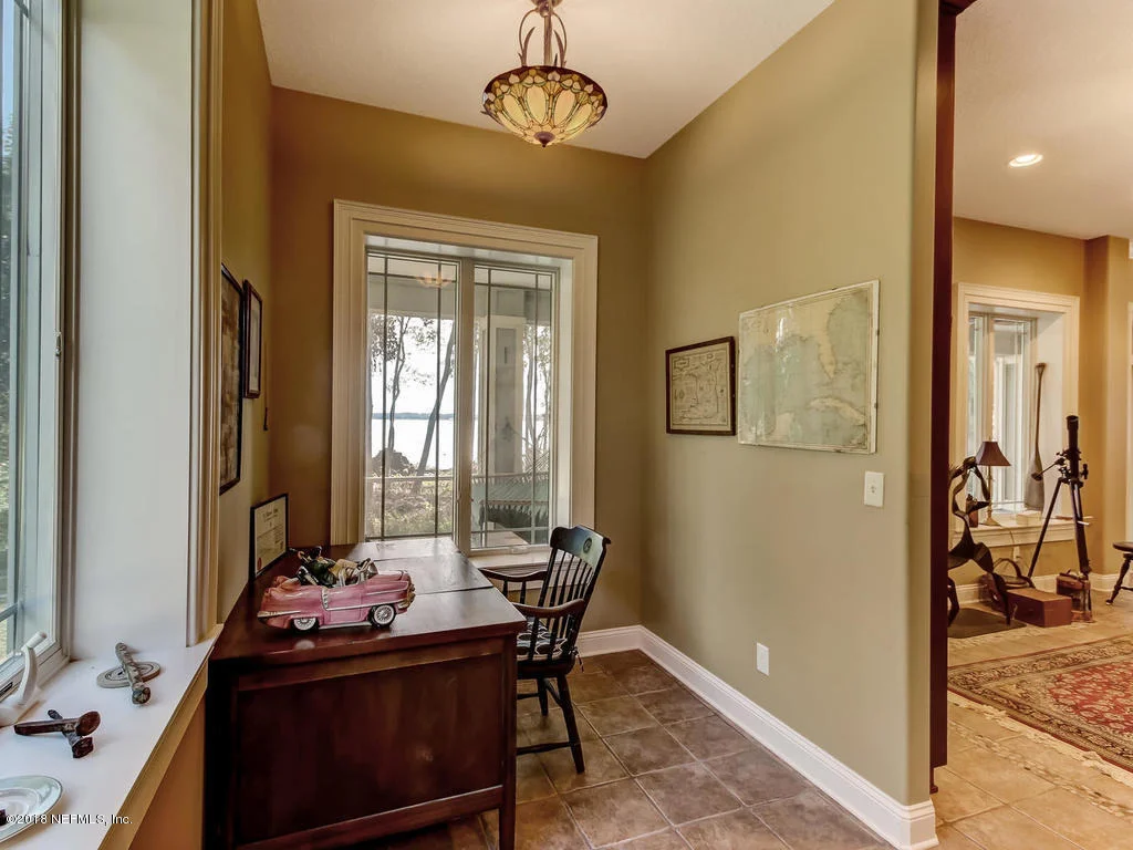Photo of 595 W RIVER Road