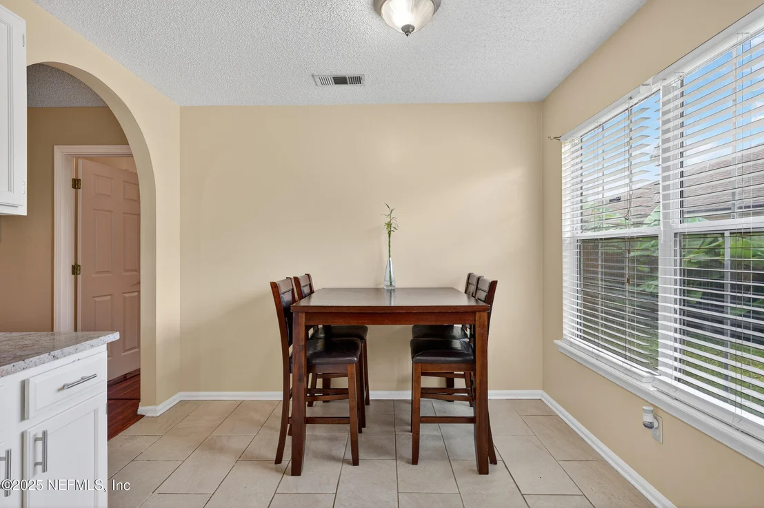 Photo of 7992 DEWARS Court