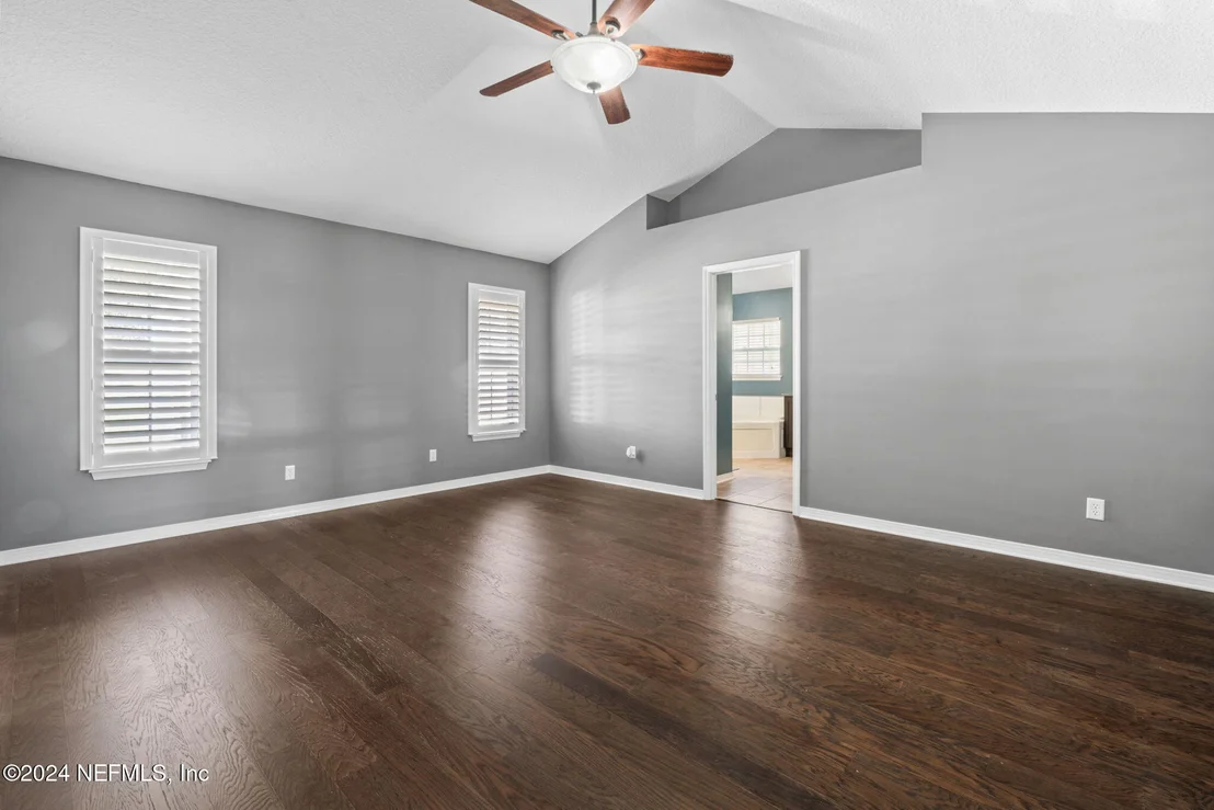 Photo of 44017 GREEN MEADOWS Lane