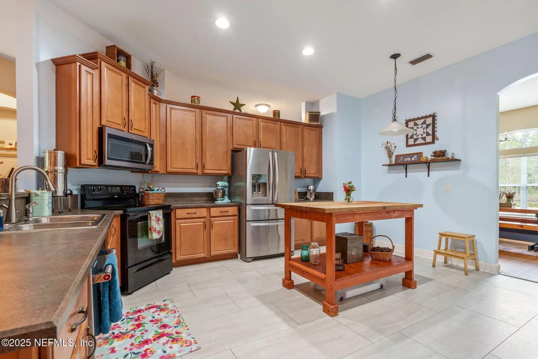 Photo of 11231 SADDLE CREST Way