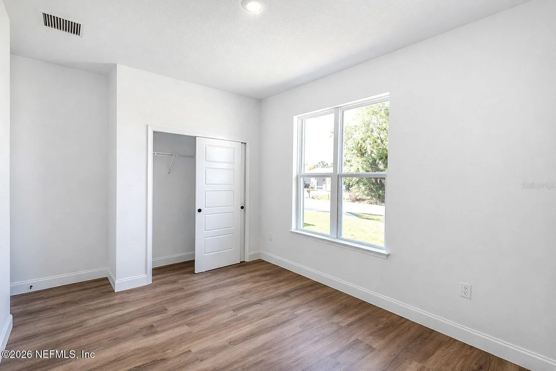 Photo of 21 LAMAR Lane