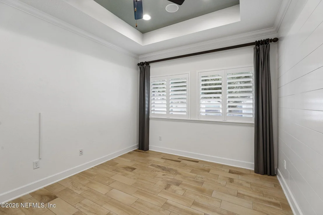 Photo of 122 PINE MANOR Drive