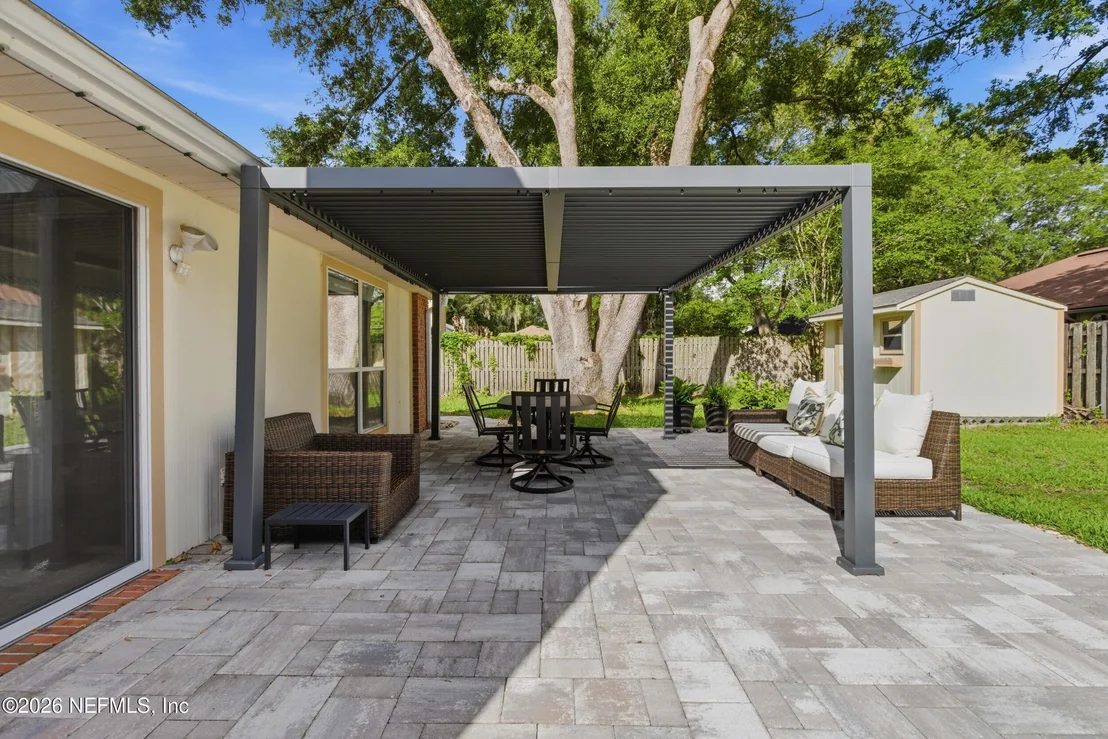 Photo of 421 CHICOPEE Court