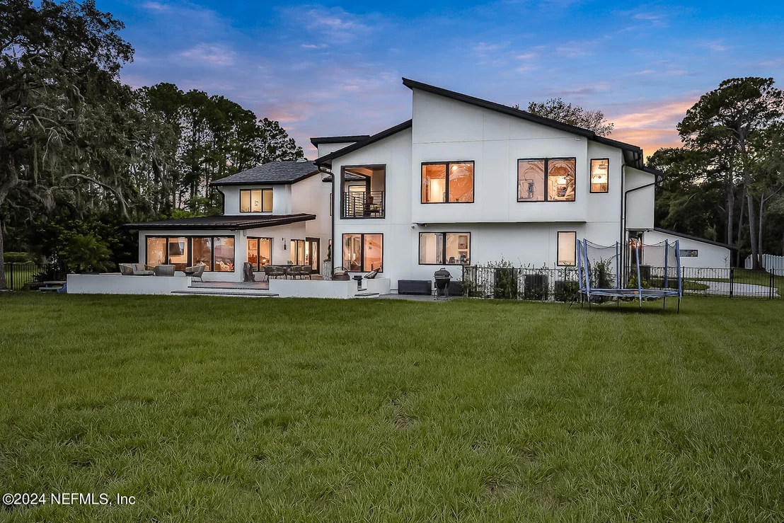Photo of 3647 WESTOVER Road