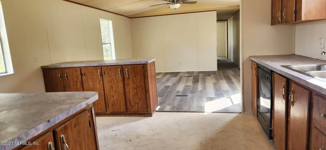 Photo of 122 SIPPRELL Road