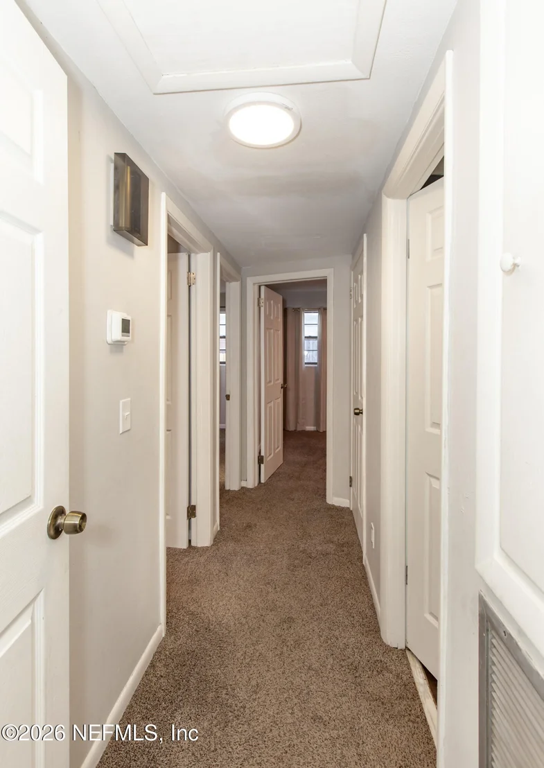 Photo of 2233 LA VALLE Drive