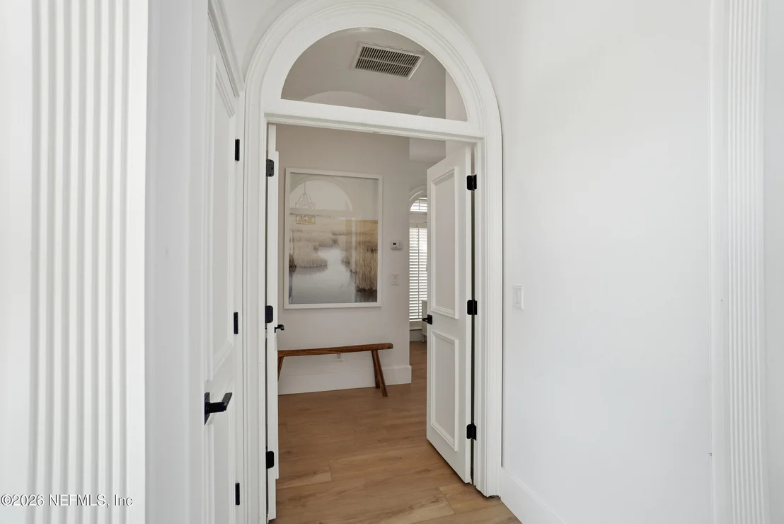 Photo of 531 LE MASTER Drive