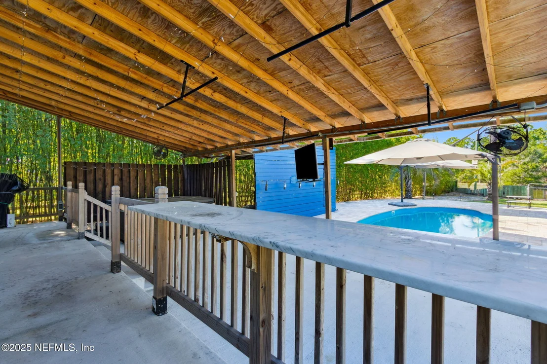 Photo of 16199 SHELLCRACKER Road
