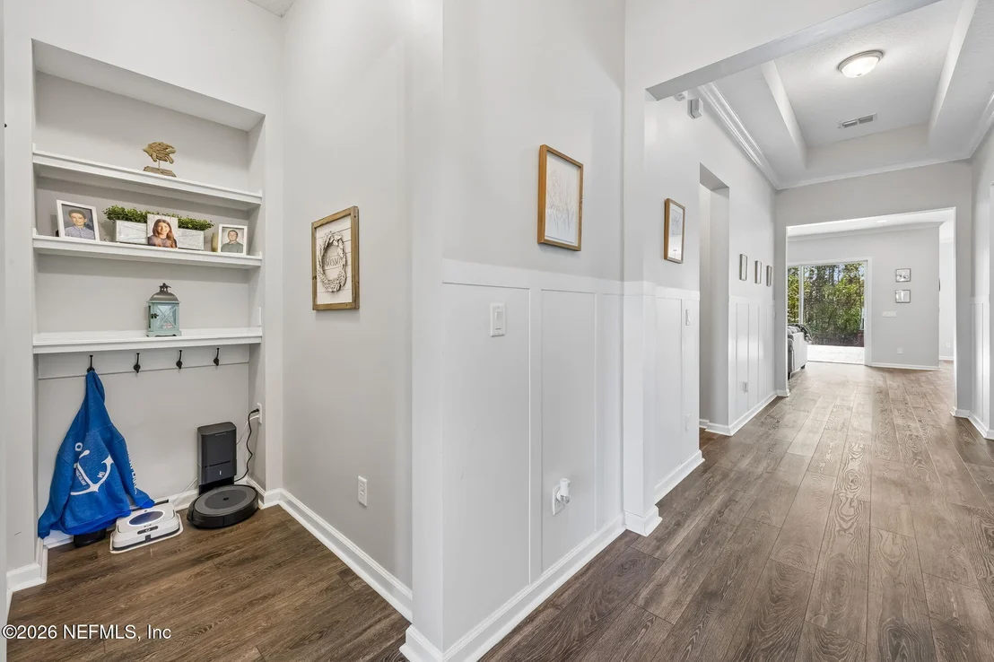 Photo of 225 CLOVERBROOK Road