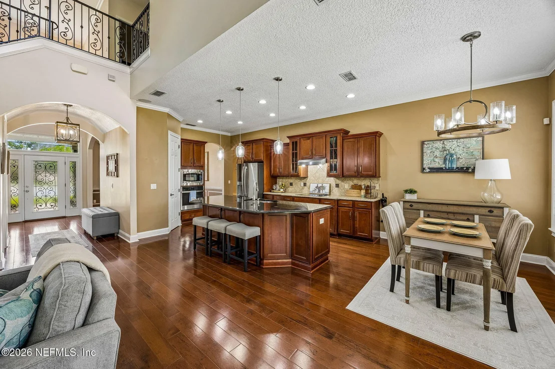 Photo of 321 ADDISON Court