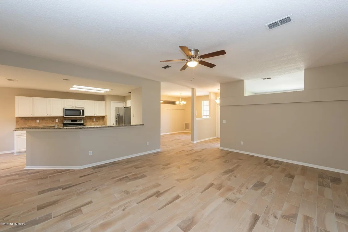 Photo of 1524 MAPLE LEAF Lane