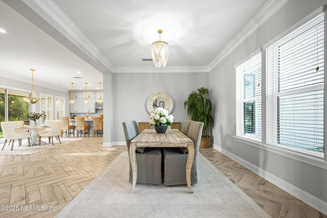 Photo of 10176 SILVERBROOK Trail