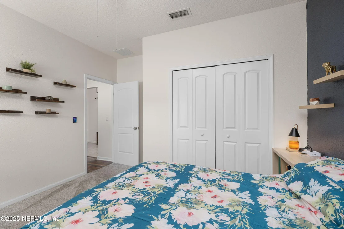 Photo of 812 WARDS CREEK Lane