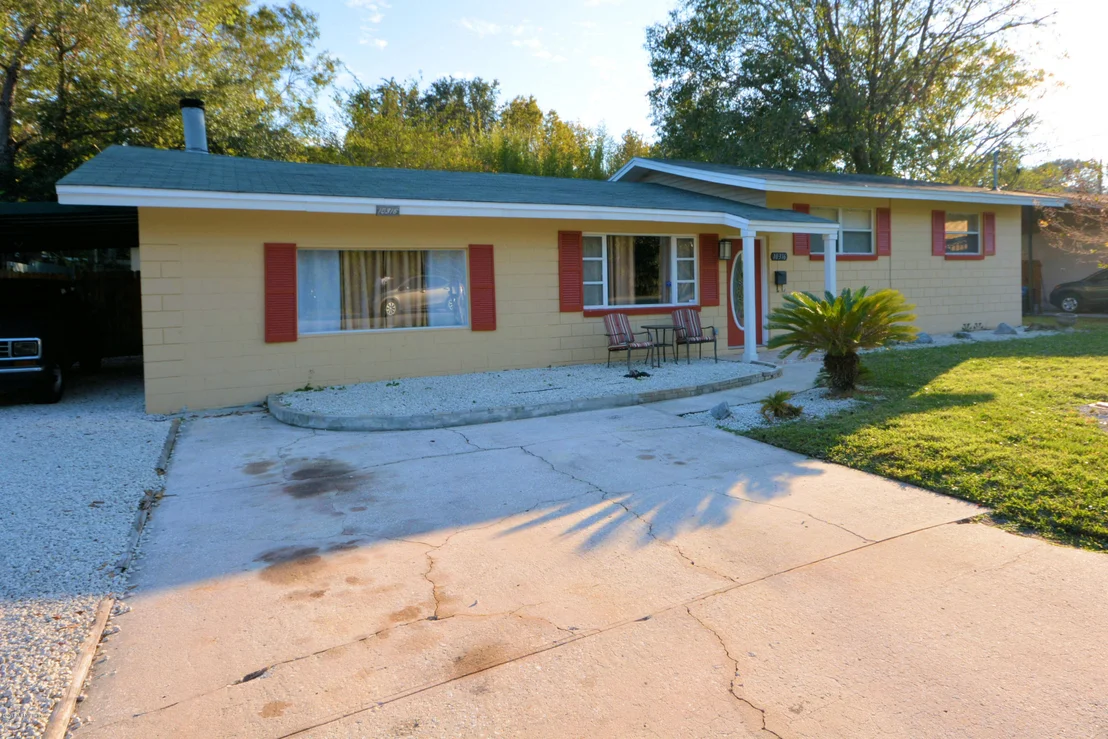 Photo of 10316 JOLYNN Road