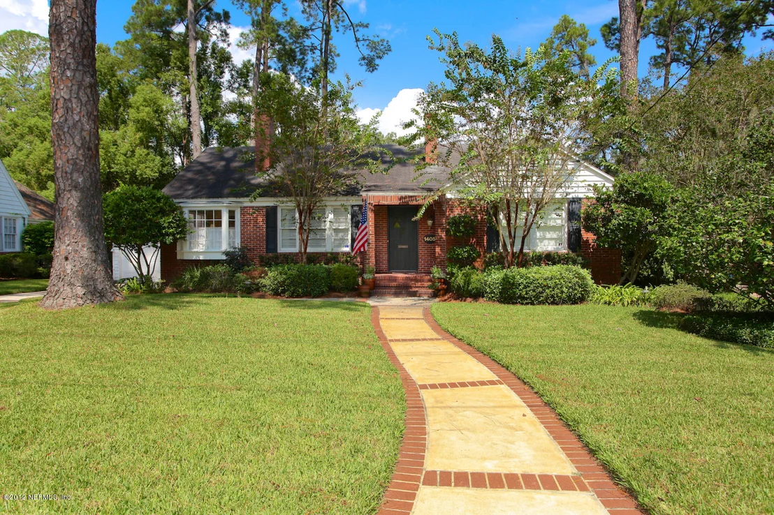 Photo of 1405 Mapleton Road