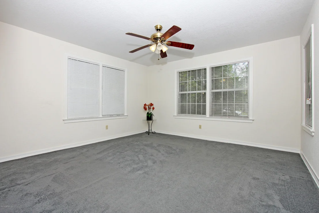Photo of 2343 HILLTOP Boulevard