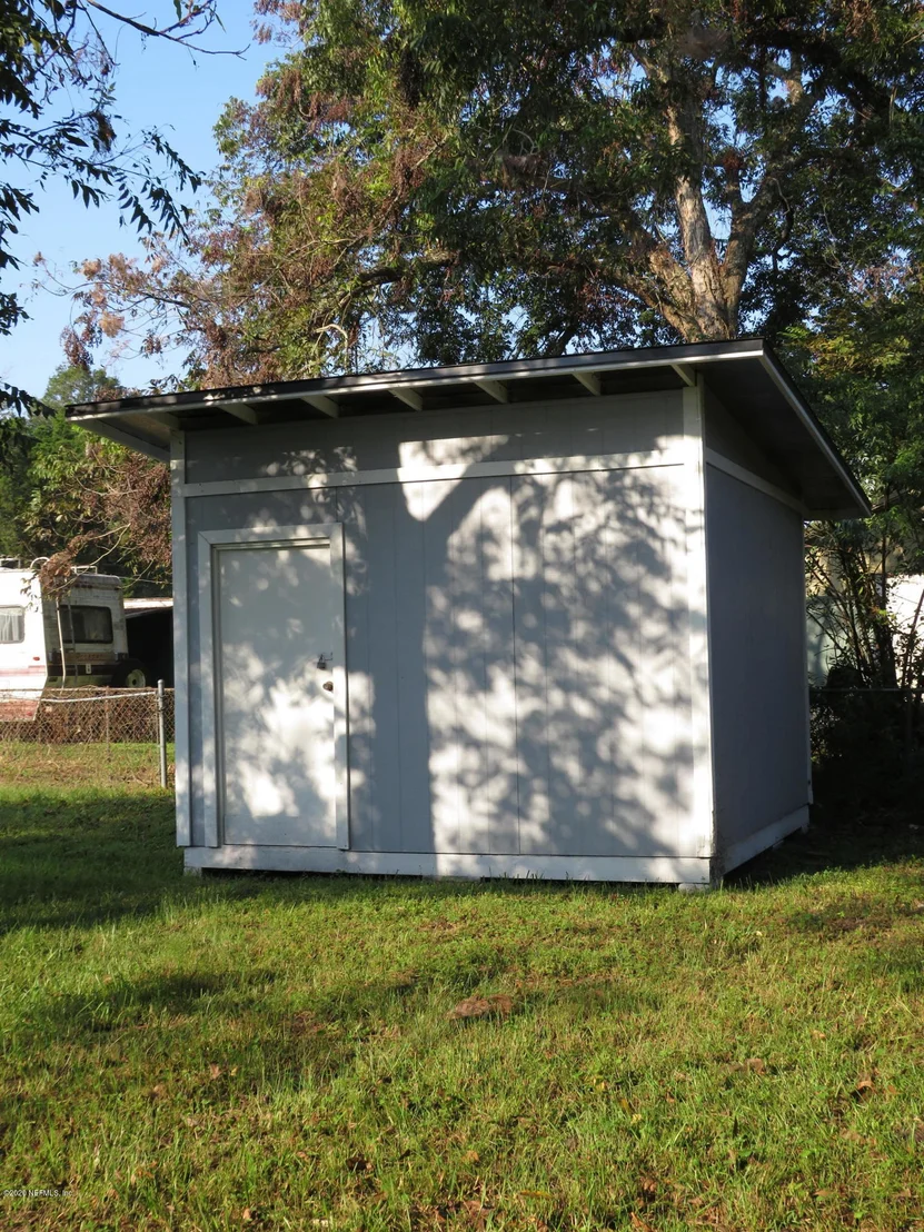 Photo of 1712 ST CLAIR Street