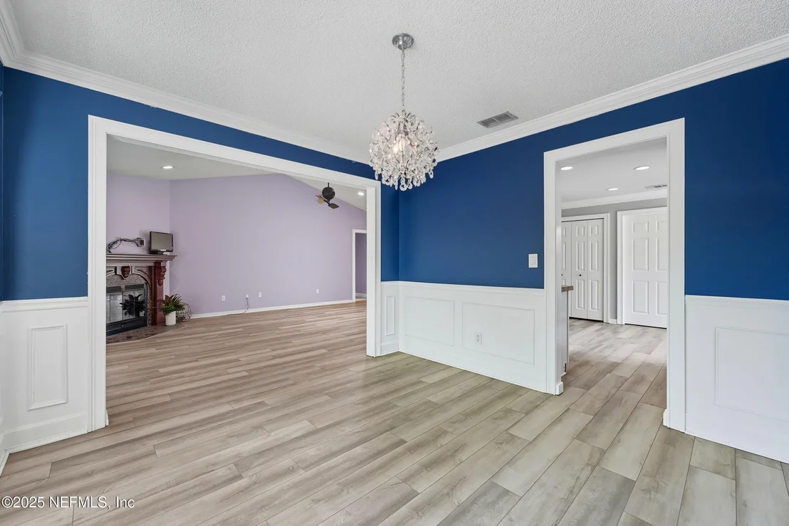 Photo of 1837 WESTON Circle