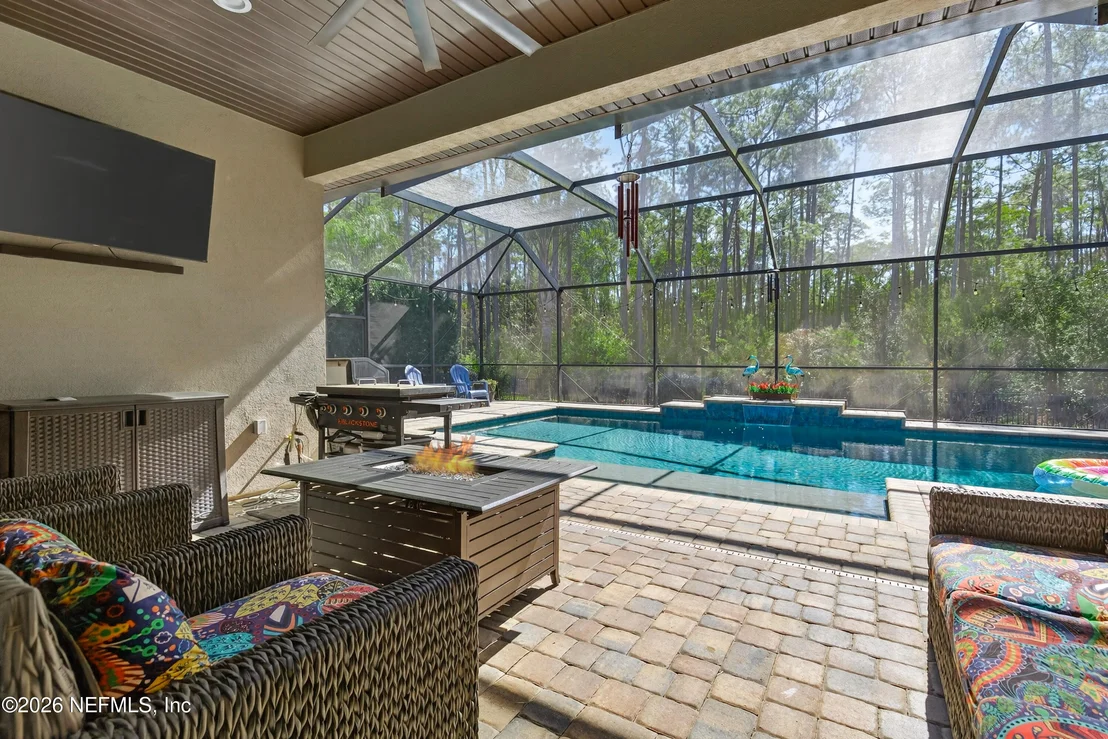 Photo of 127 EAGLE ROCK Drive
