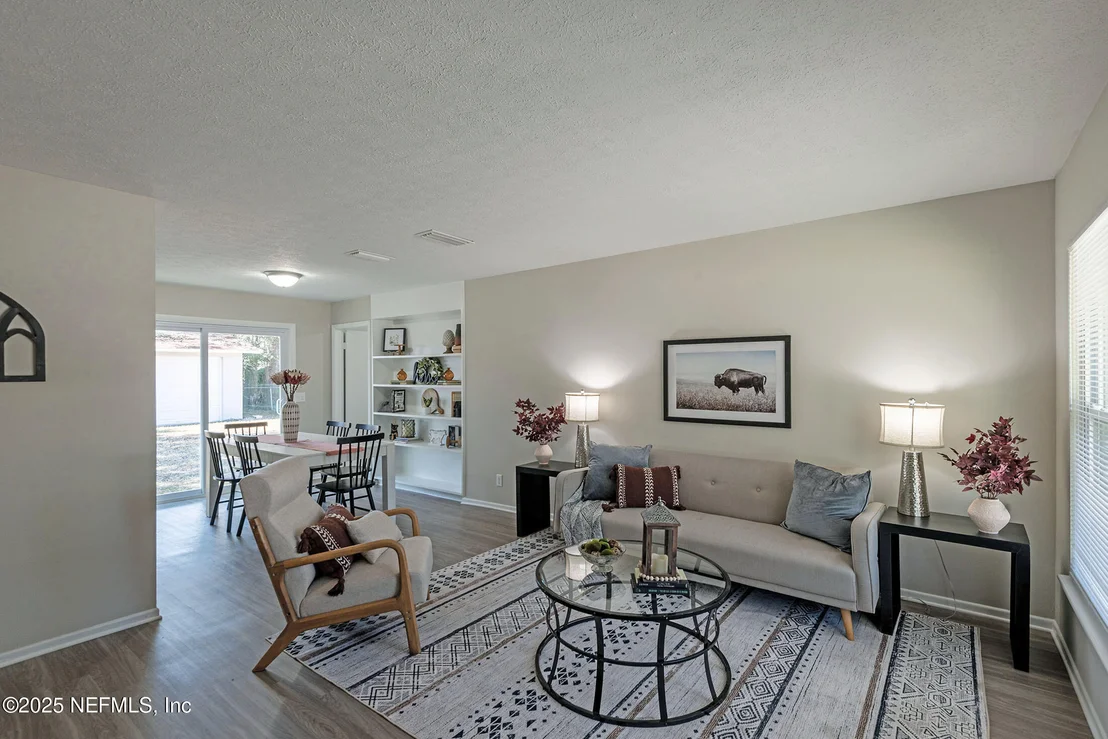 Photo of 2528 LANSDOWNE Drive
