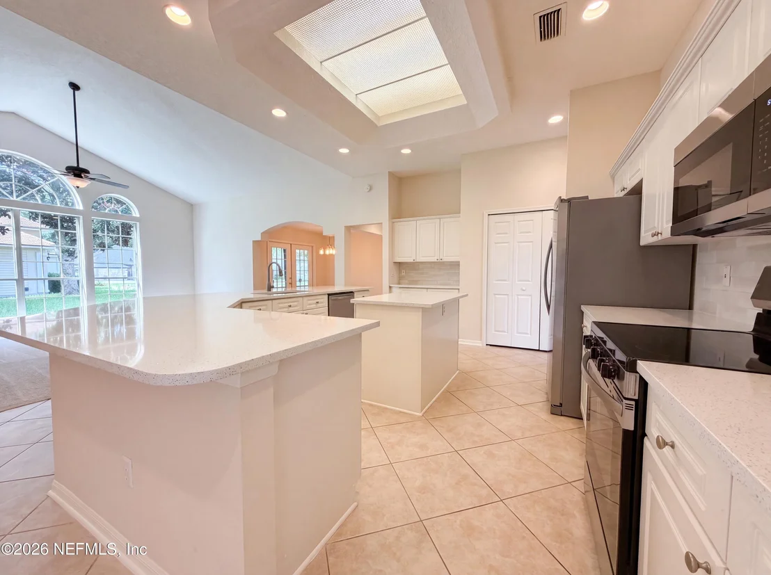 Photo of 2826 SWEETHOLLY Drive
