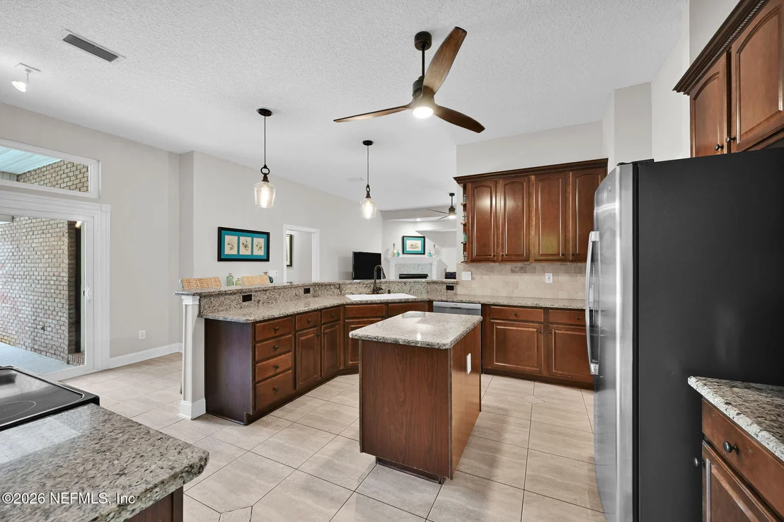 Photo of 1333 S HIDEAWAY Drive