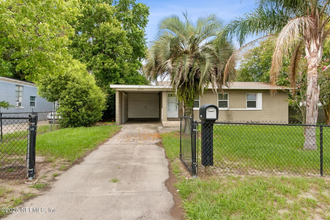 Photo of 10435 STONE Road