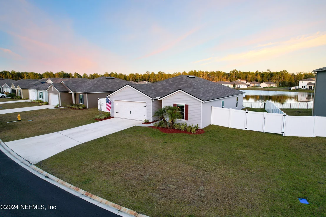 Photo of 379 FALCON RIDGE Road