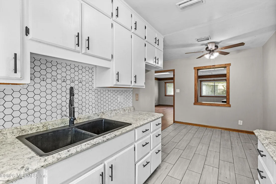Photo of 4122 RENDALE Drive N