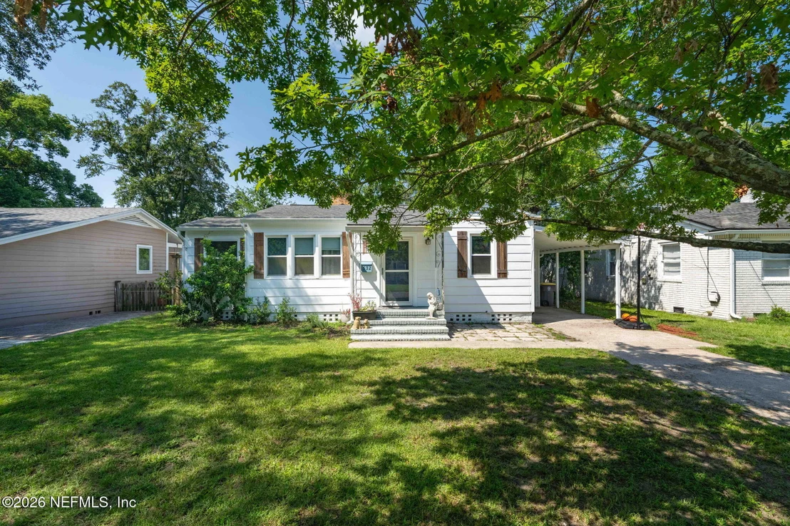 Photo of 1532 CHARON Road