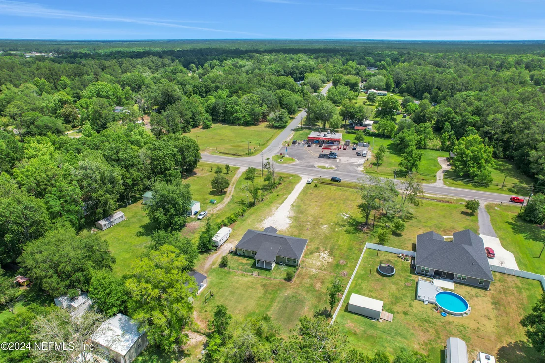 Photo of 540685 LEM TURNER Road