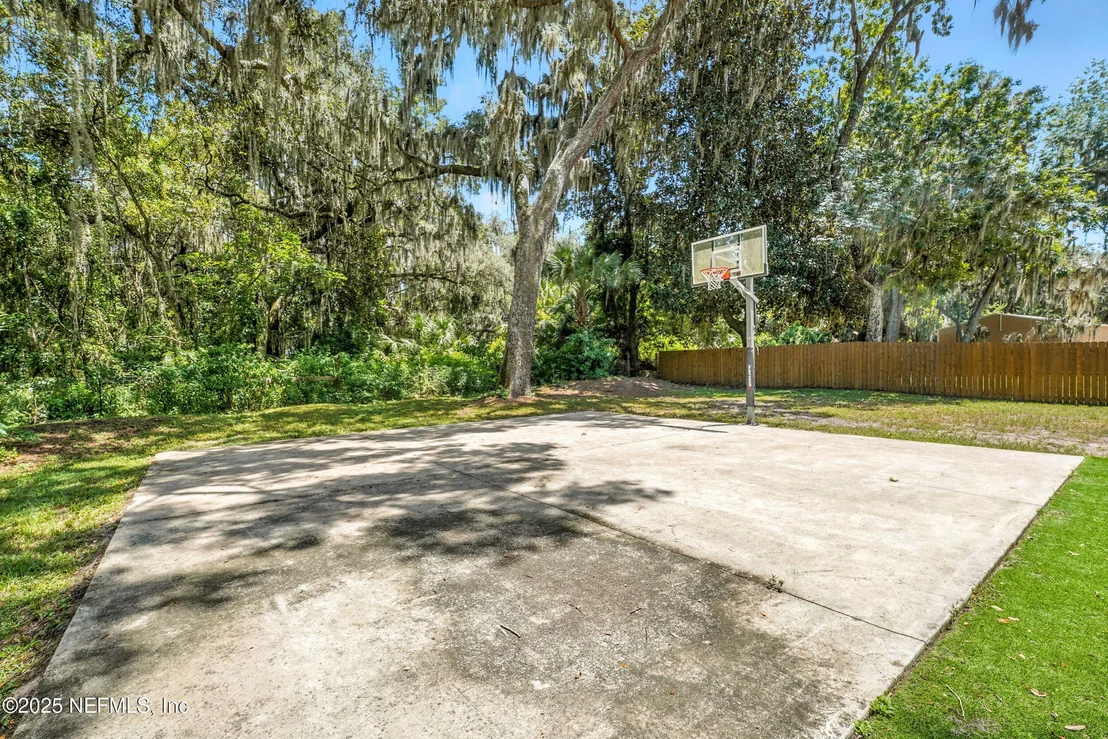 Photo of 13880 COUNTY ROAD 13 N