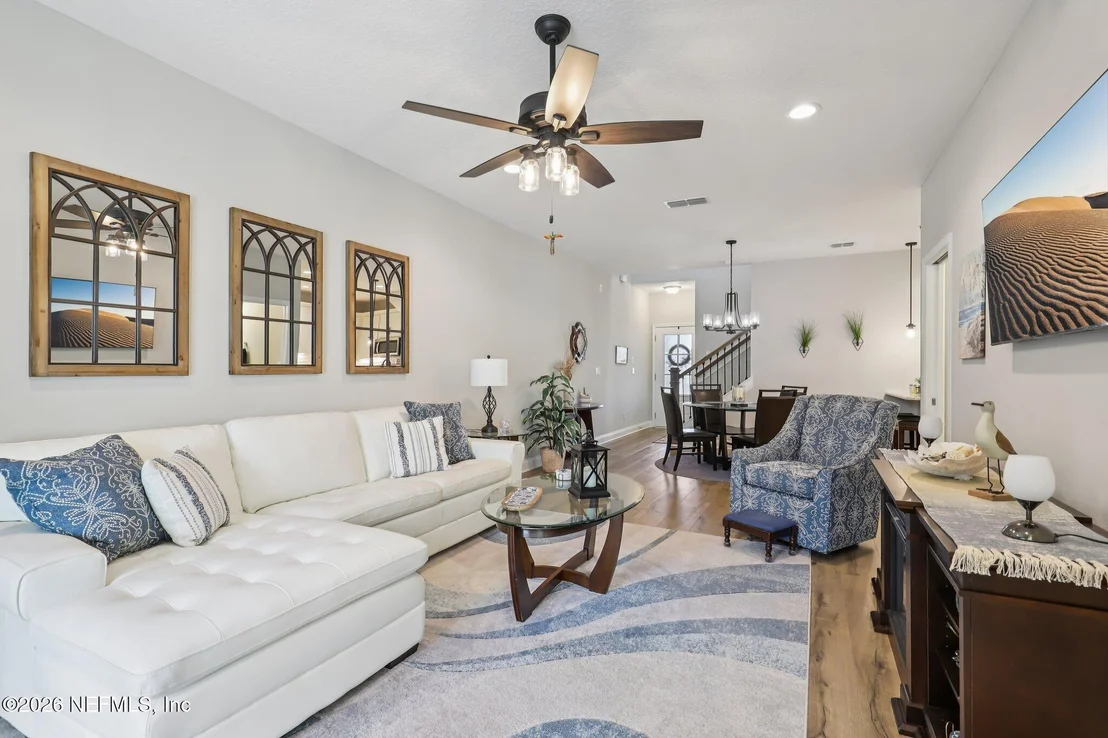 Photo of 322 PINE BLUFF Drive