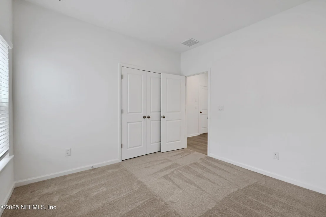 Photo of 486 FARMFIELD Drive