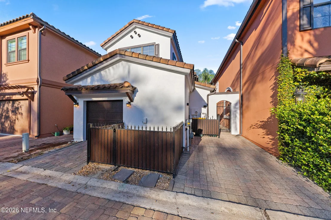 Photo of 8861 LA TERRAZZA Place