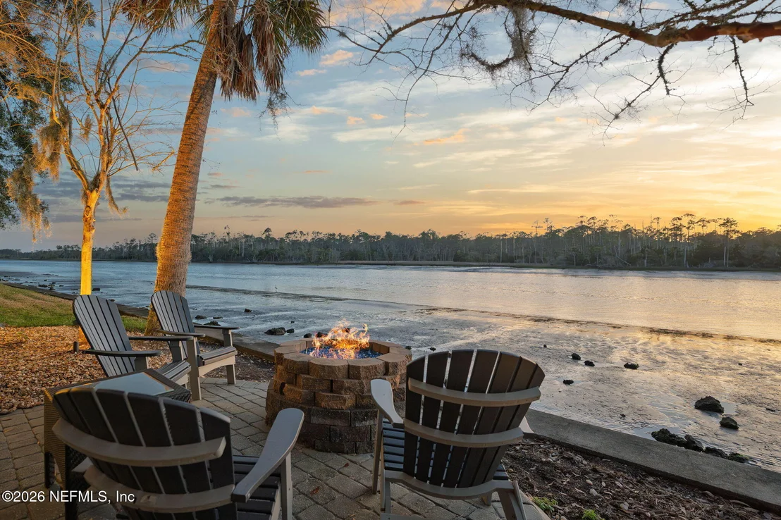 Photo of 24733 HARBOUR VIEW Drive