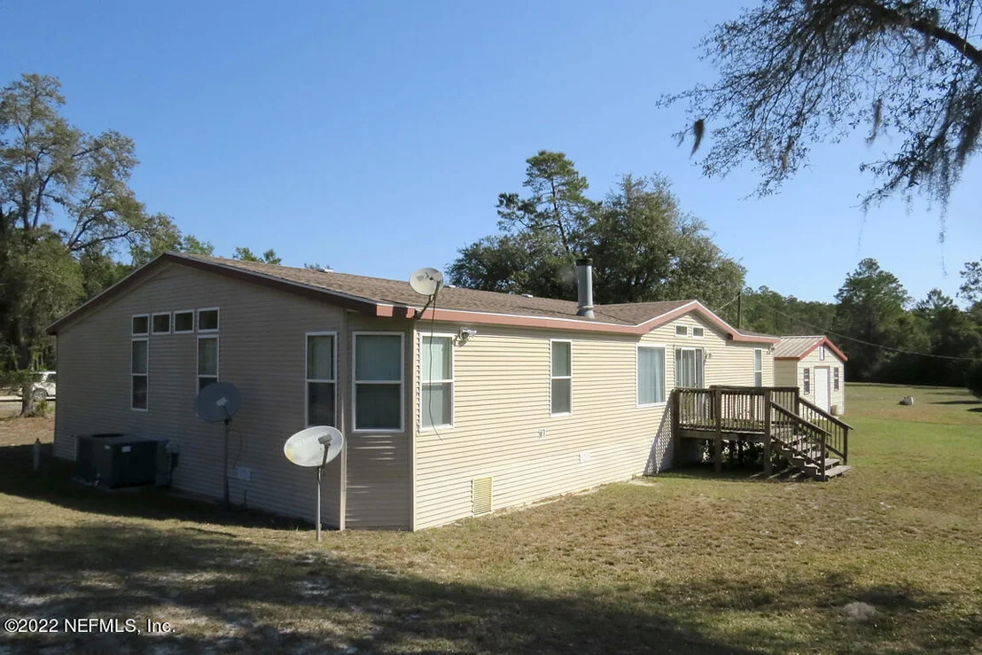 Photo of 121 SEMINOLE Trail